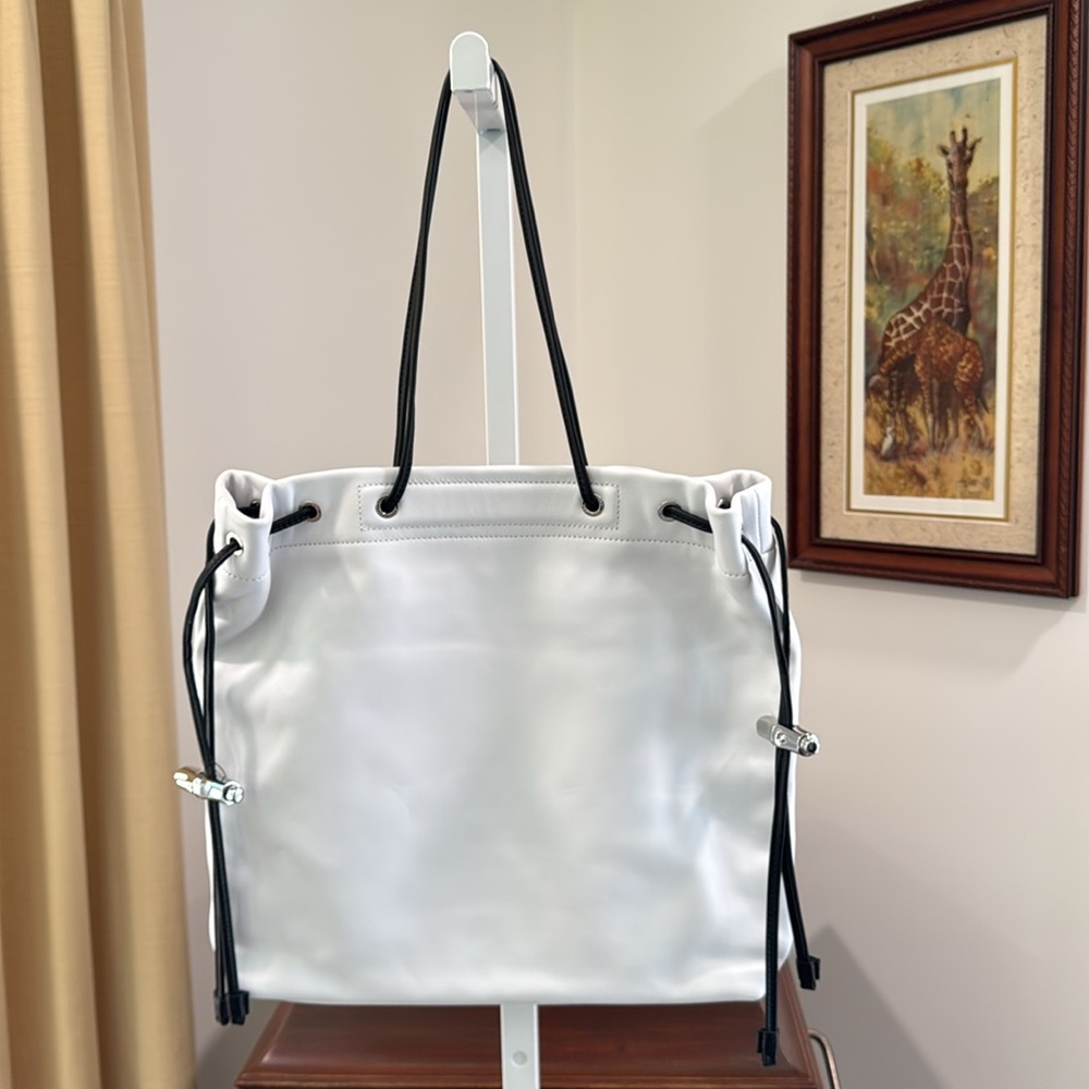 Longchamp White Leather bag w/ adjustable straps